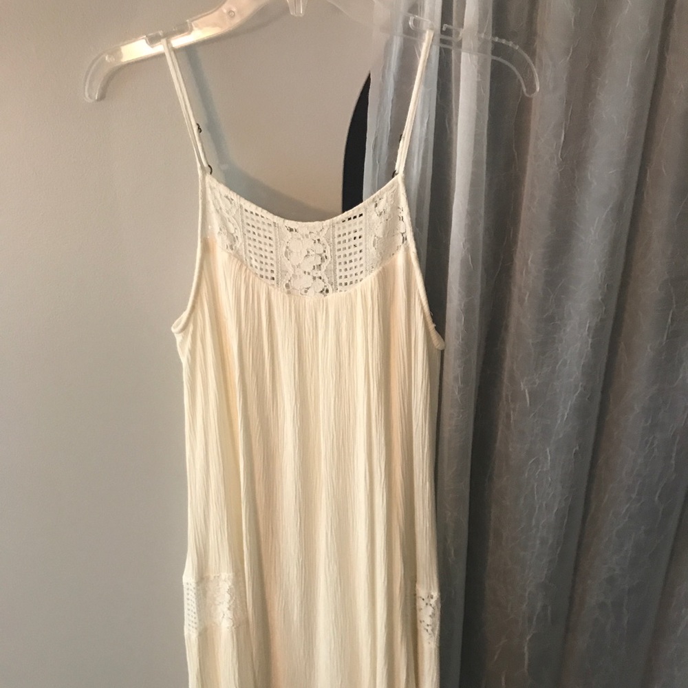 Causal cream colored dress